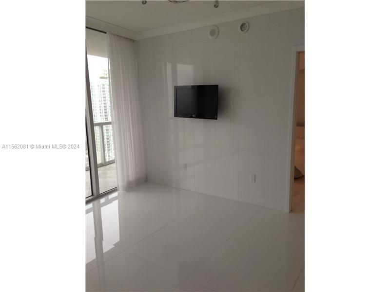 485 BRICKELL AVE # 3303