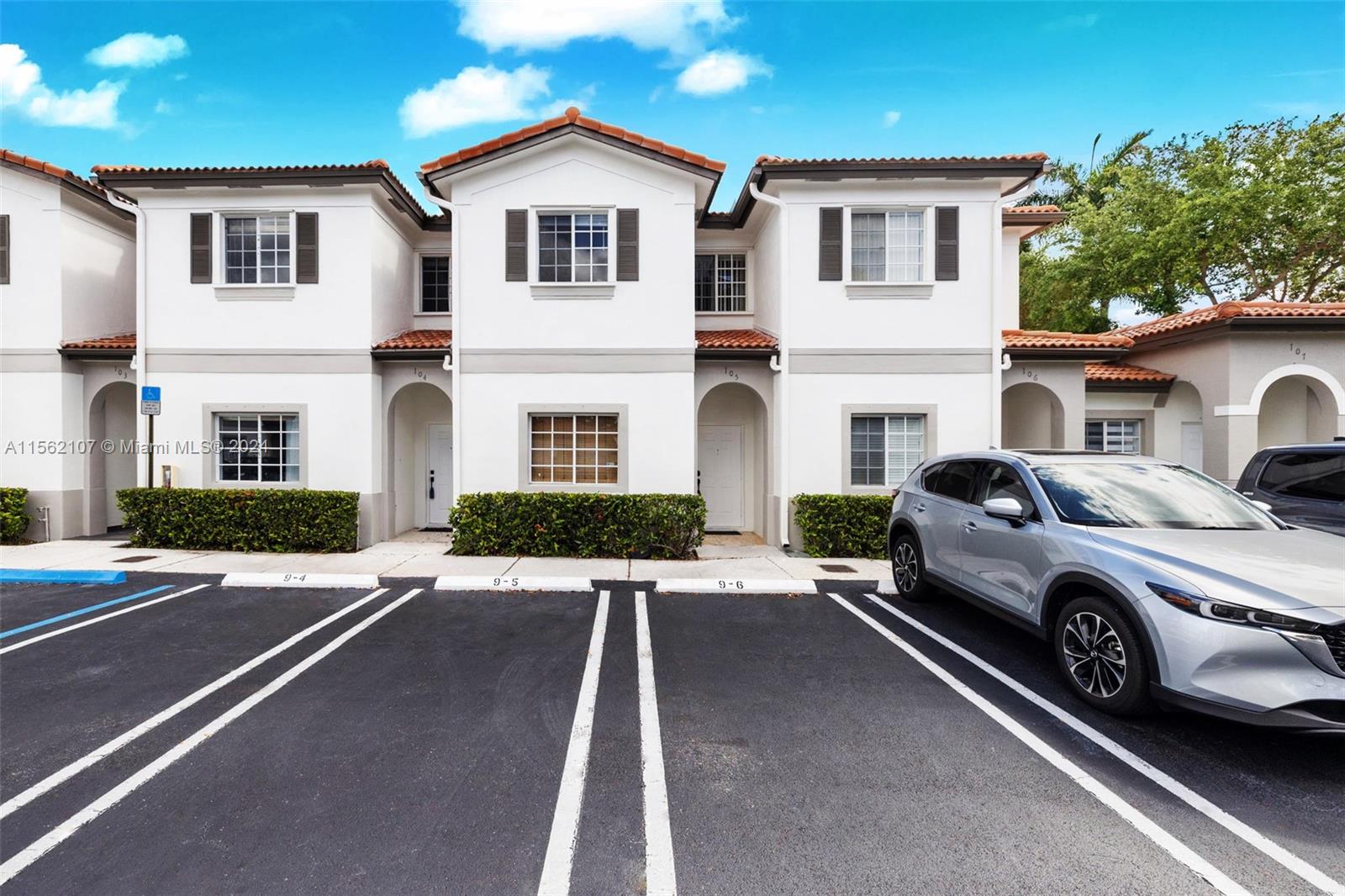 8440 SW 150th Ave # 105