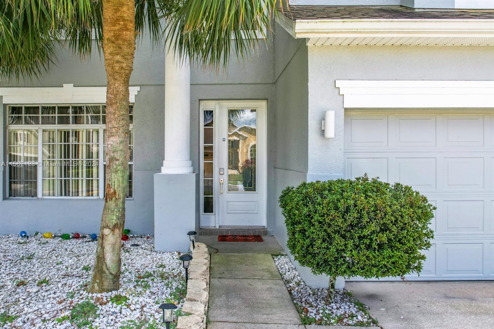 13430 Meadow Bay Loop