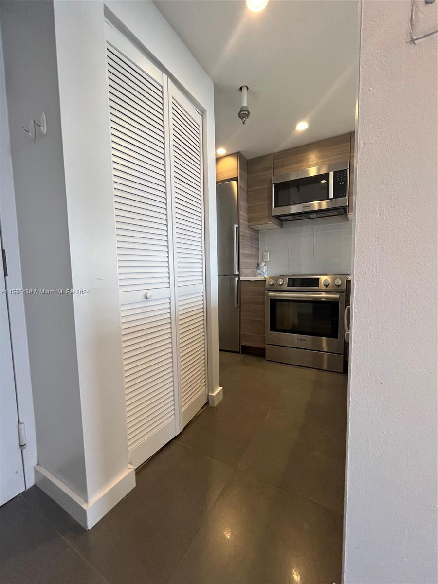 540 Brickell Key Dr # 1620