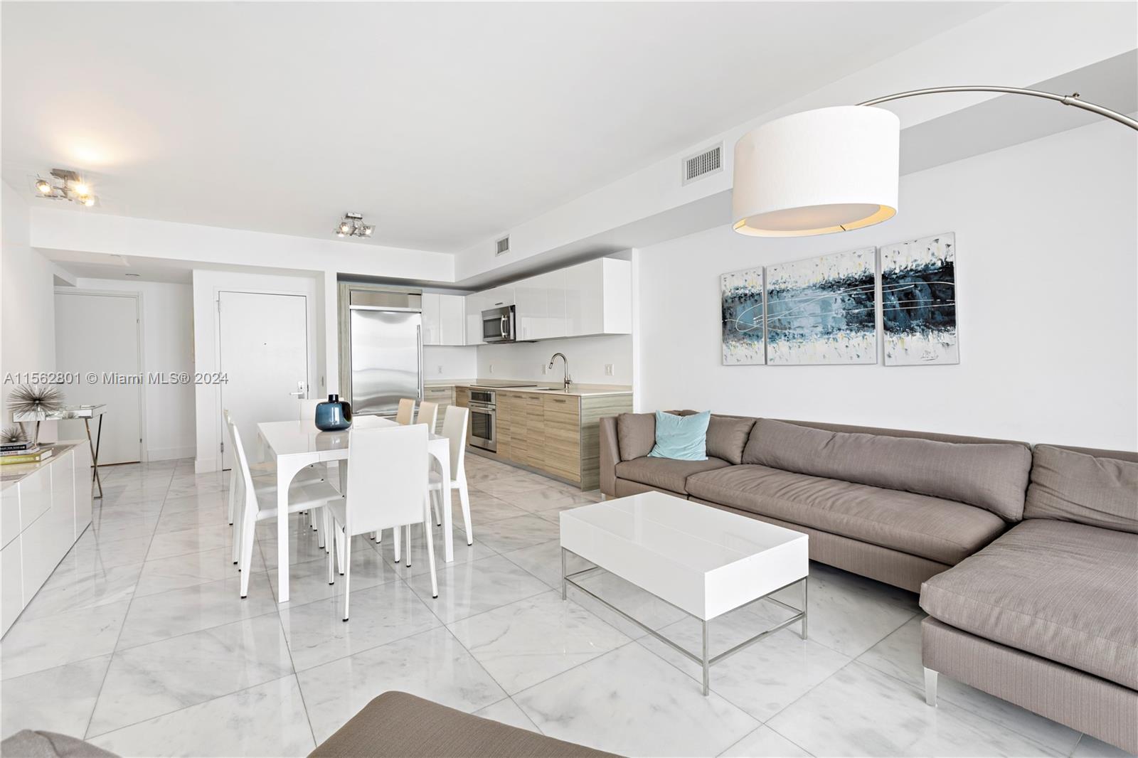 1300 Brickell Bay Dr # 3302