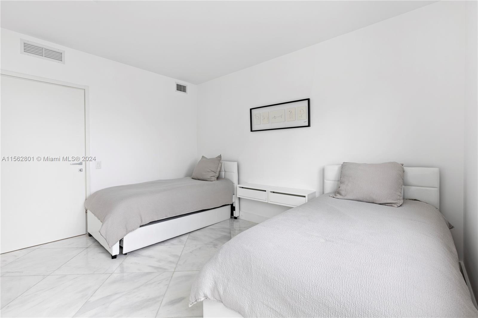 1300 Brickell Bay Dr # 3302