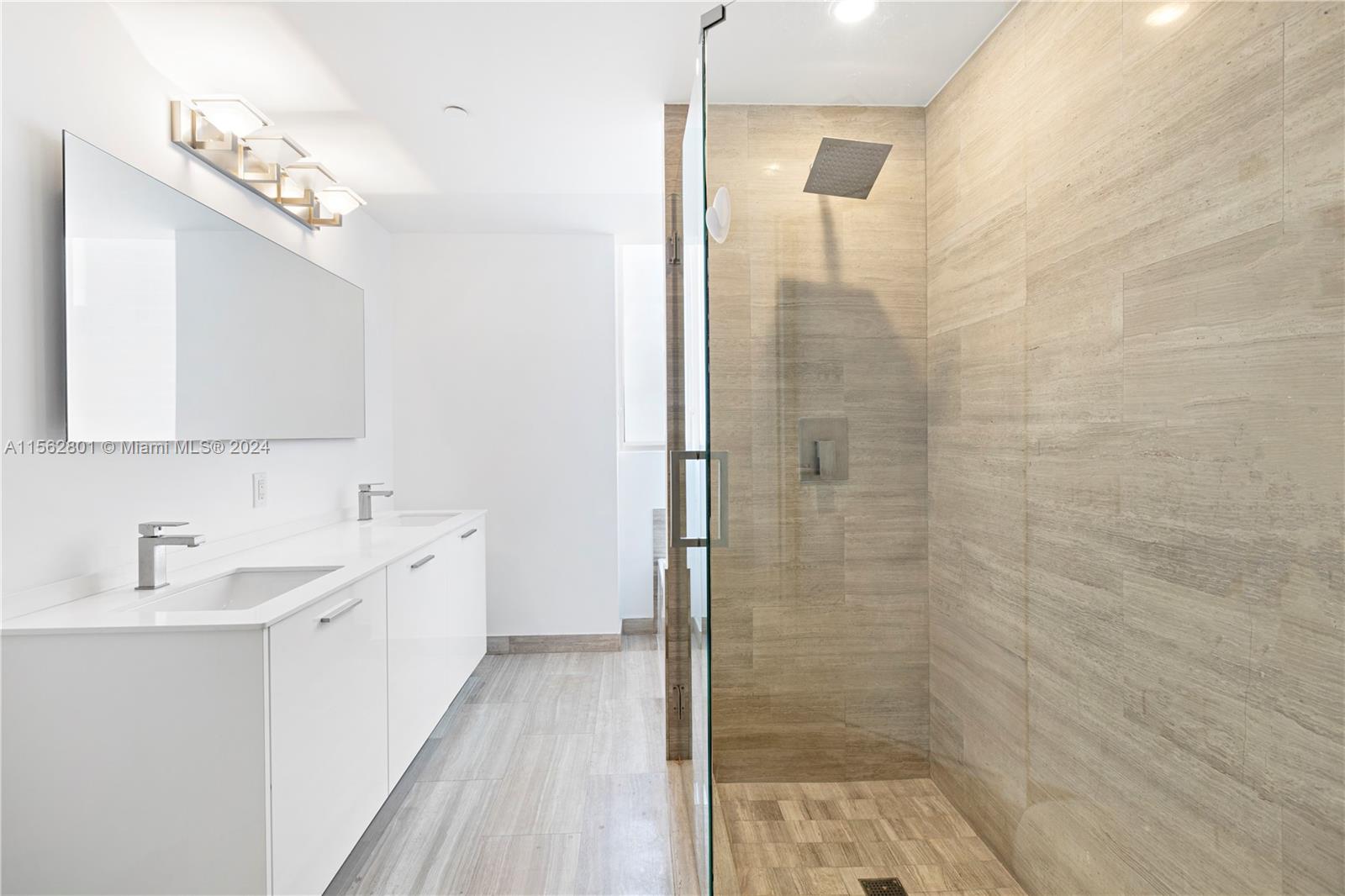 1300 Brickell Bay Dr # 3302