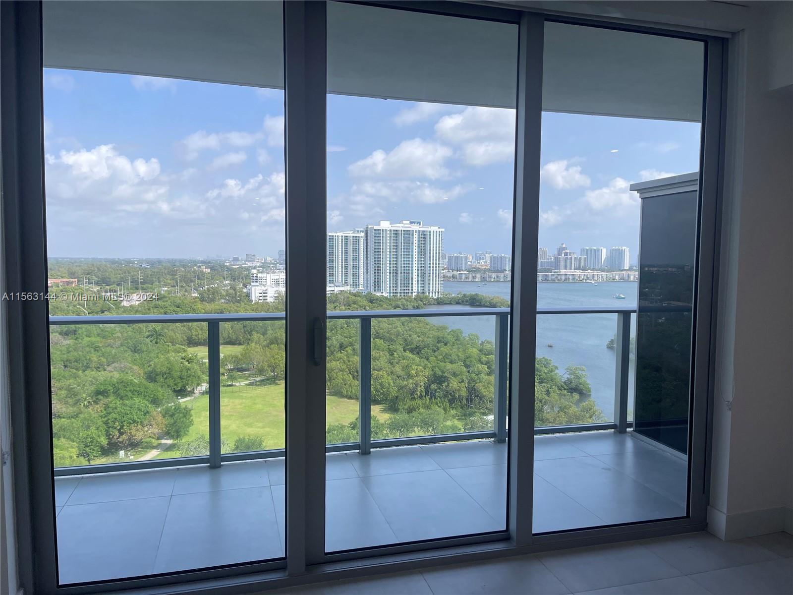 16385 Biscayne Blvd # 1604