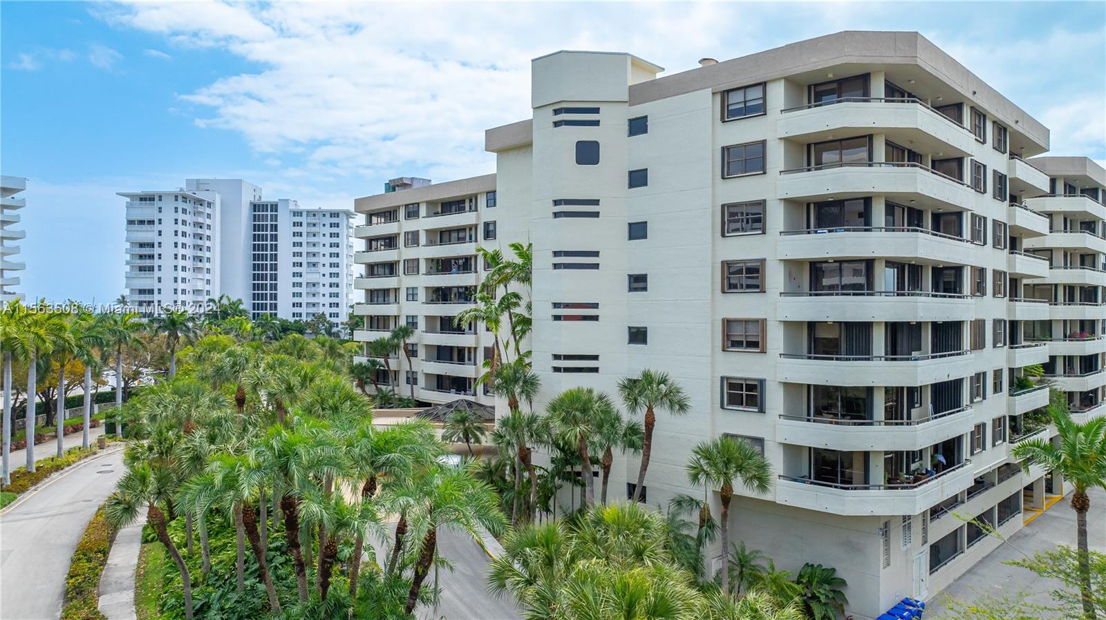 170 Ocean Lane Dr # 804