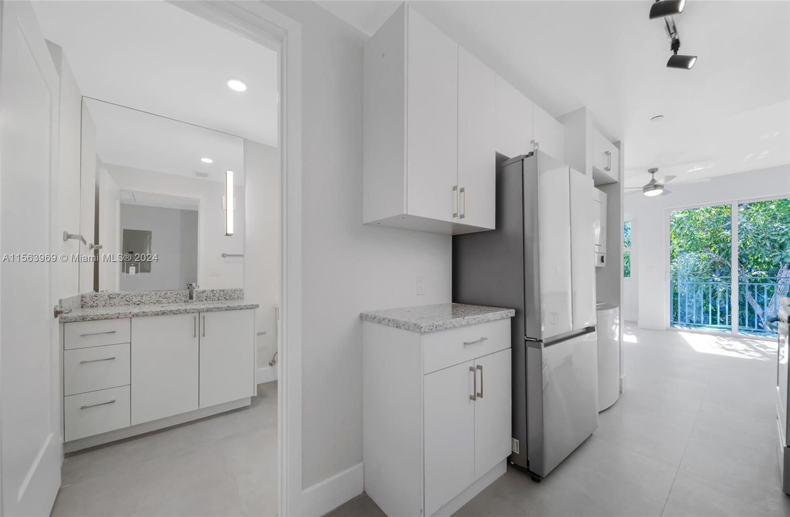 1536 NW 15th Ave # 303