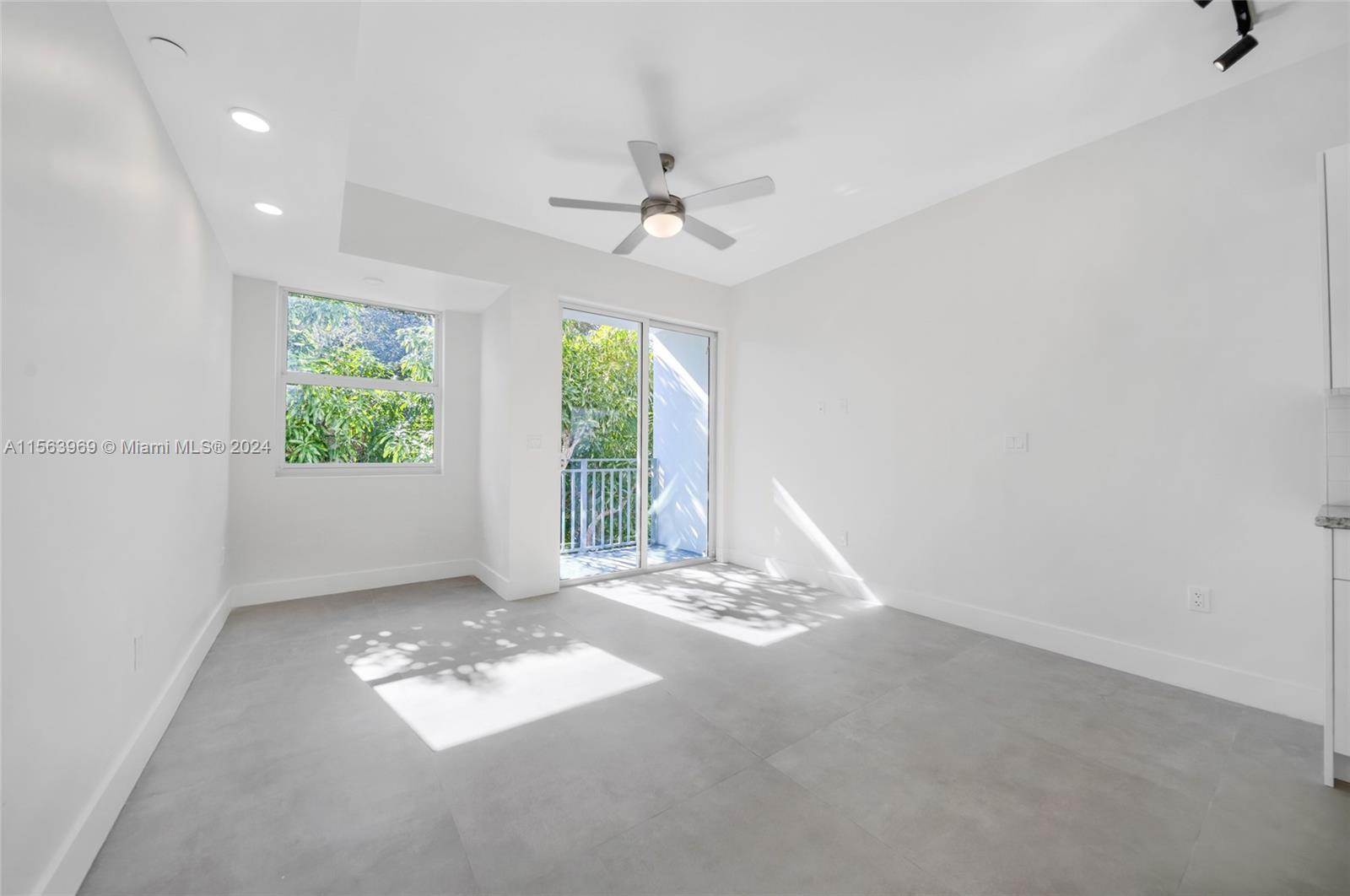 1536 NW 15th Ave # 303
