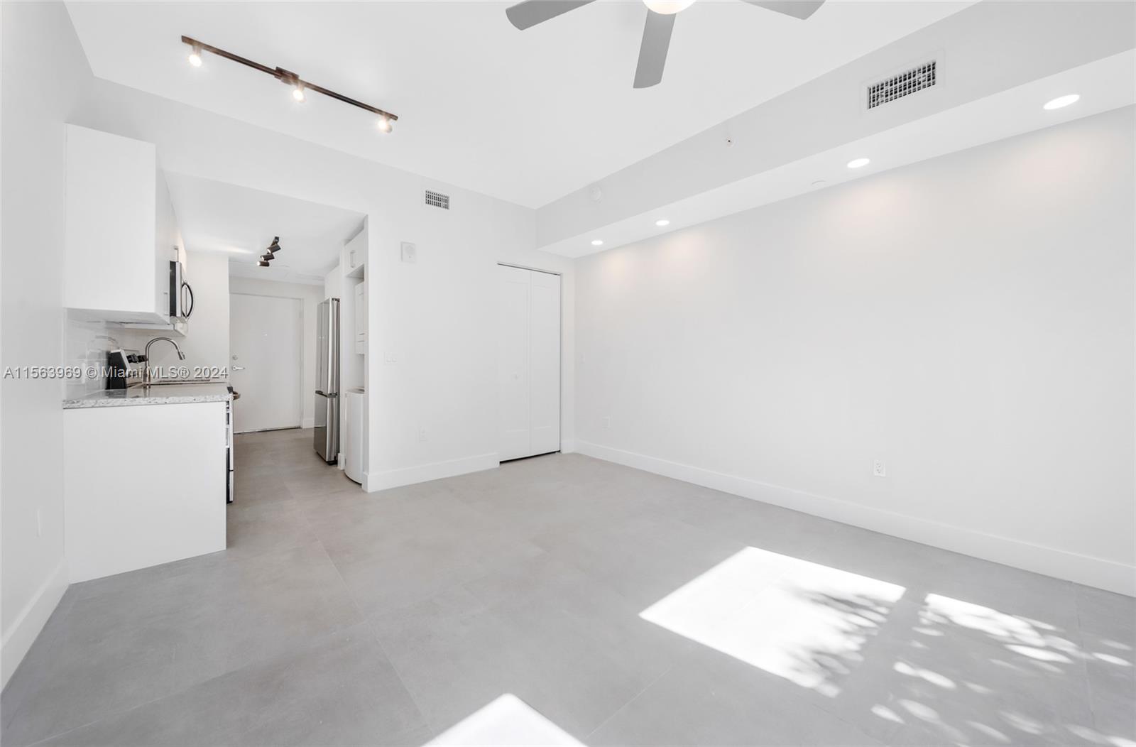 1536 NW 15th Ave # 303