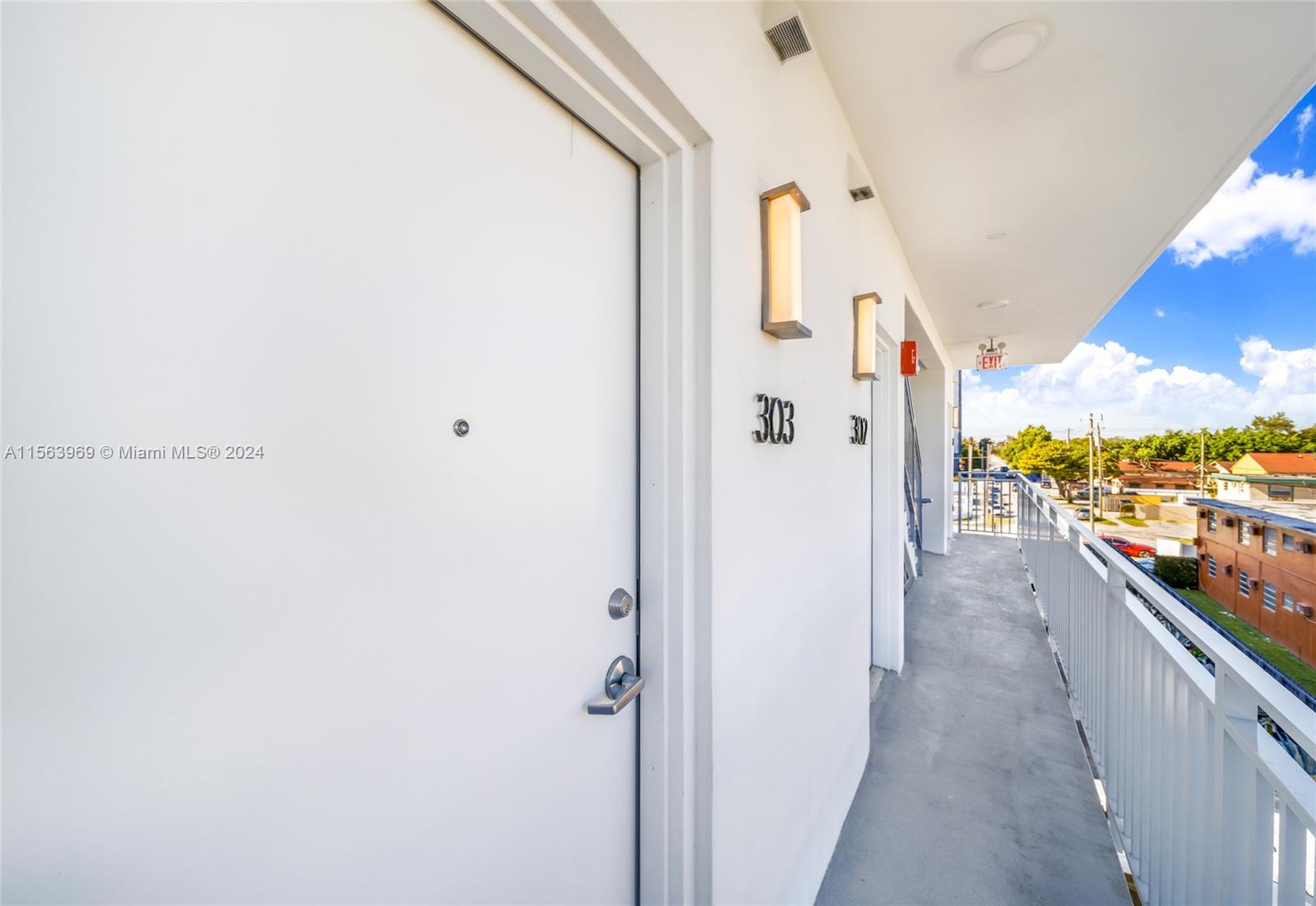 1536 NW 15th Ave # 303