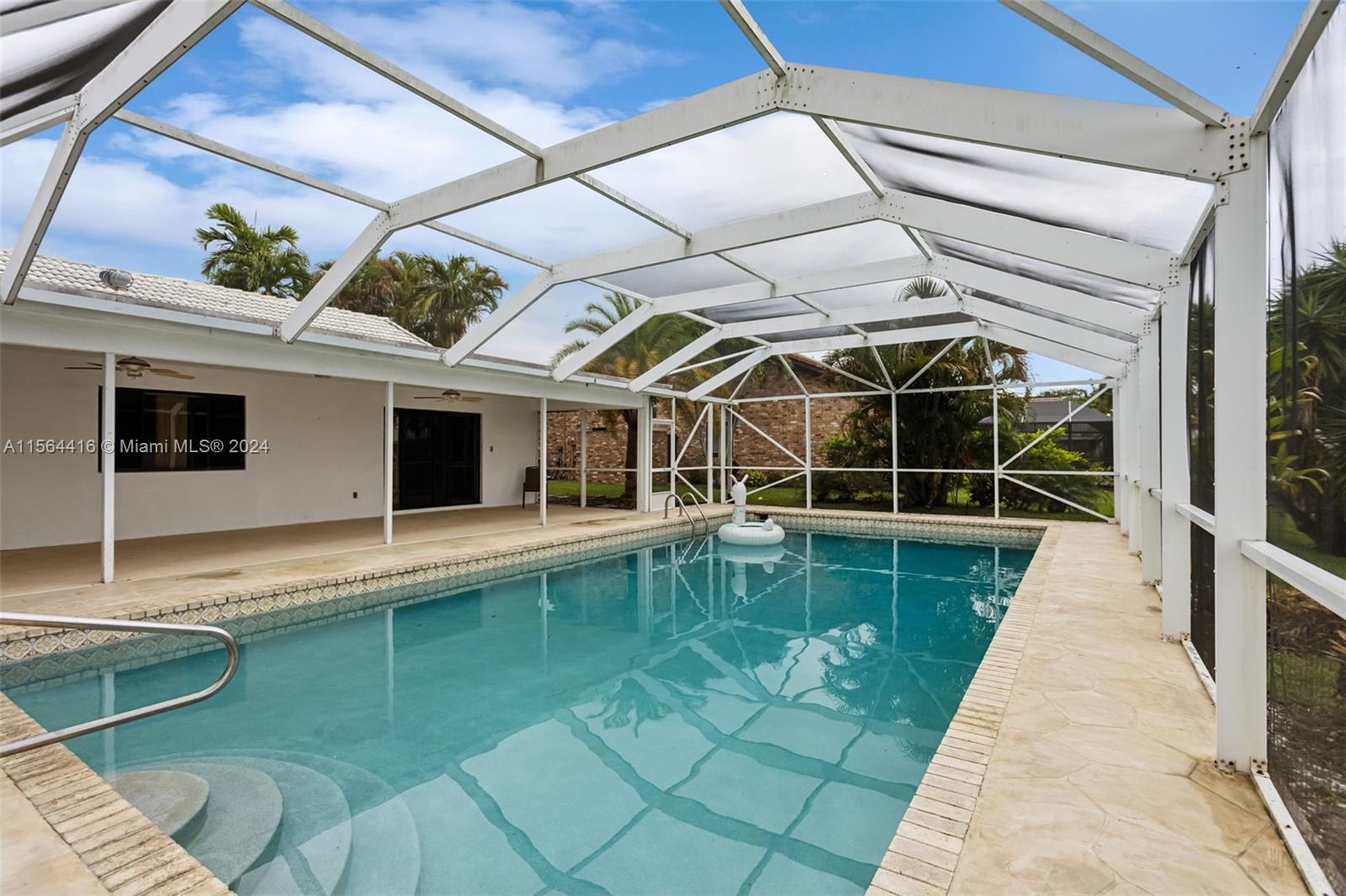 2422 Deer Creek Lob Lolly Ln