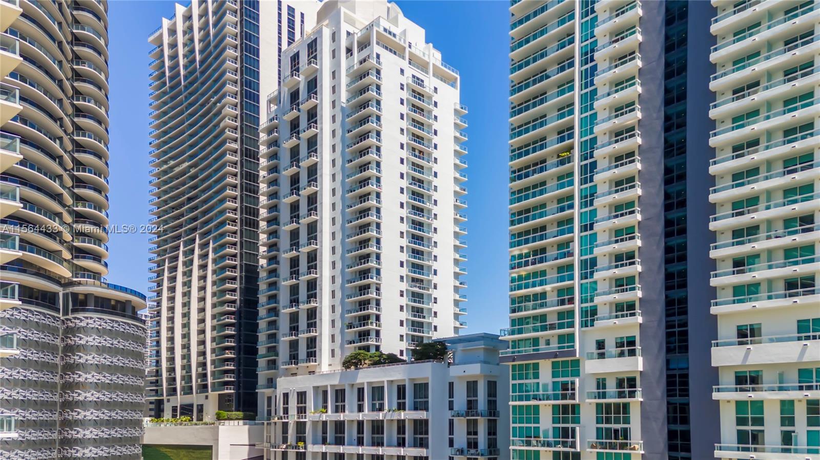 1050 Brickell Ave # 1808