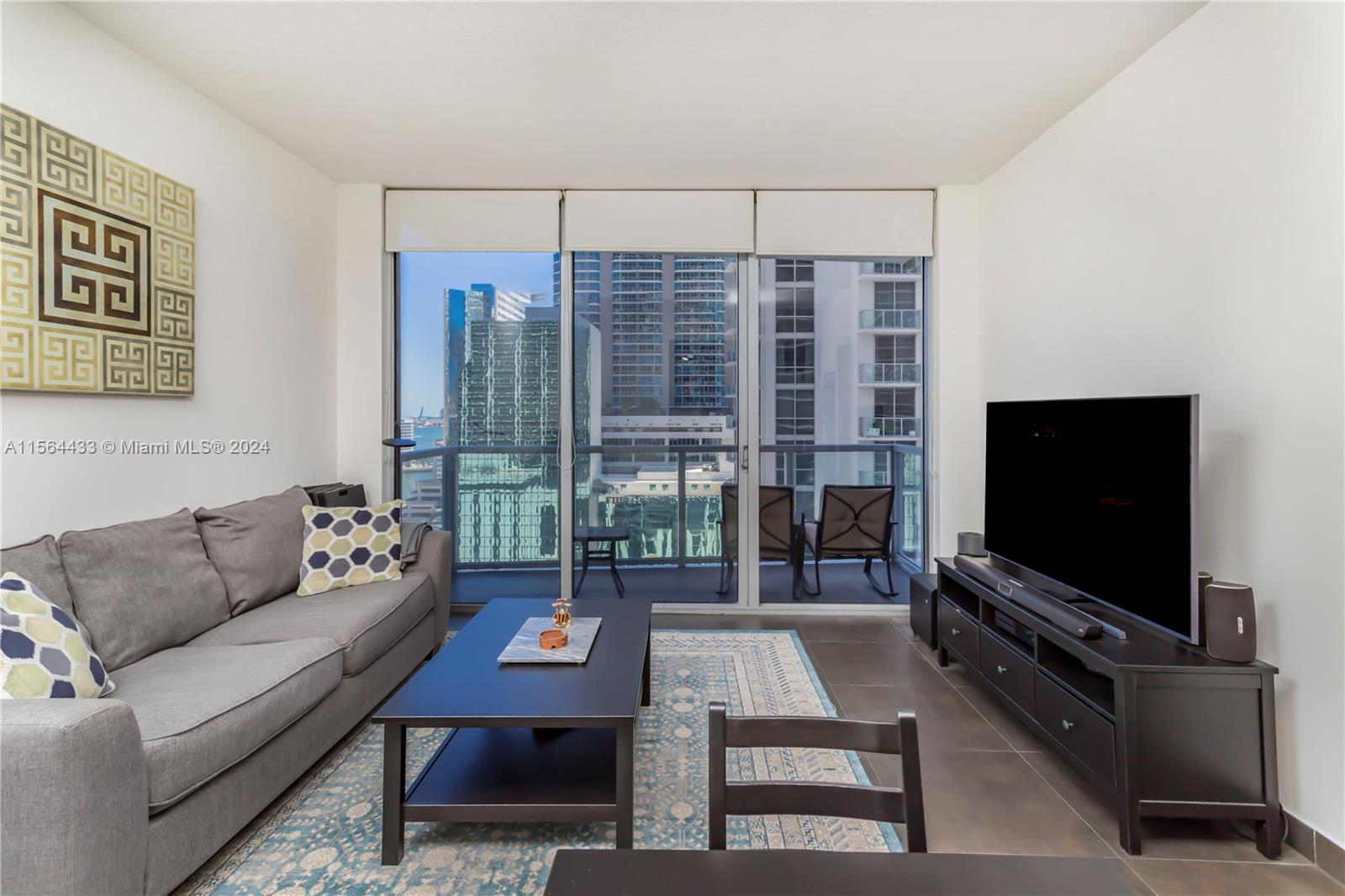 1050 Brickell Ave # 1808