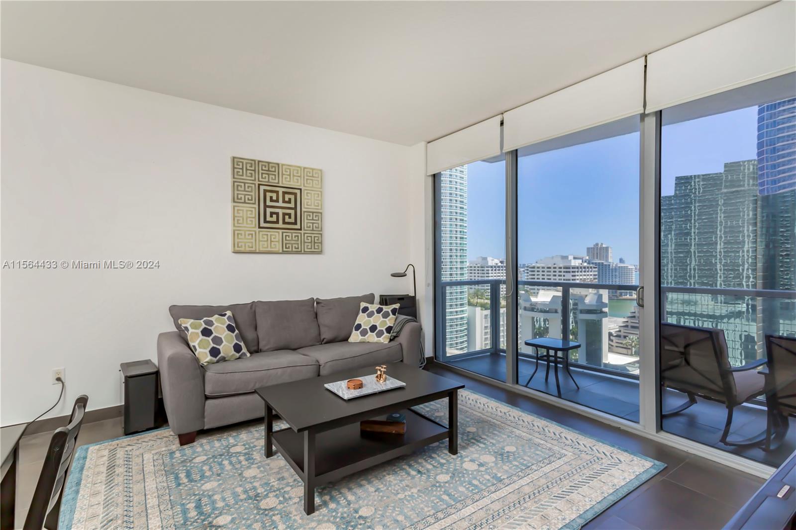 1050 Brickell Ave # 1808