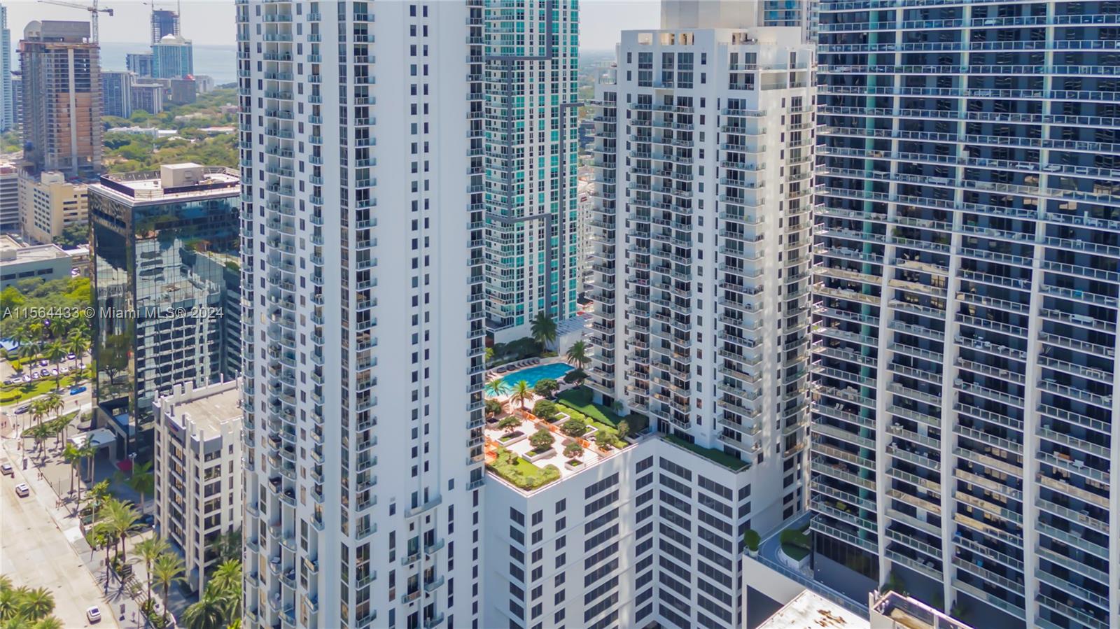 1050 Brickell Ave # 1808