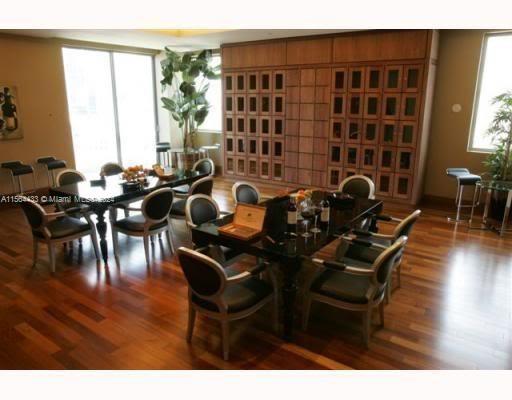 1050 Brickell Ave # 1808