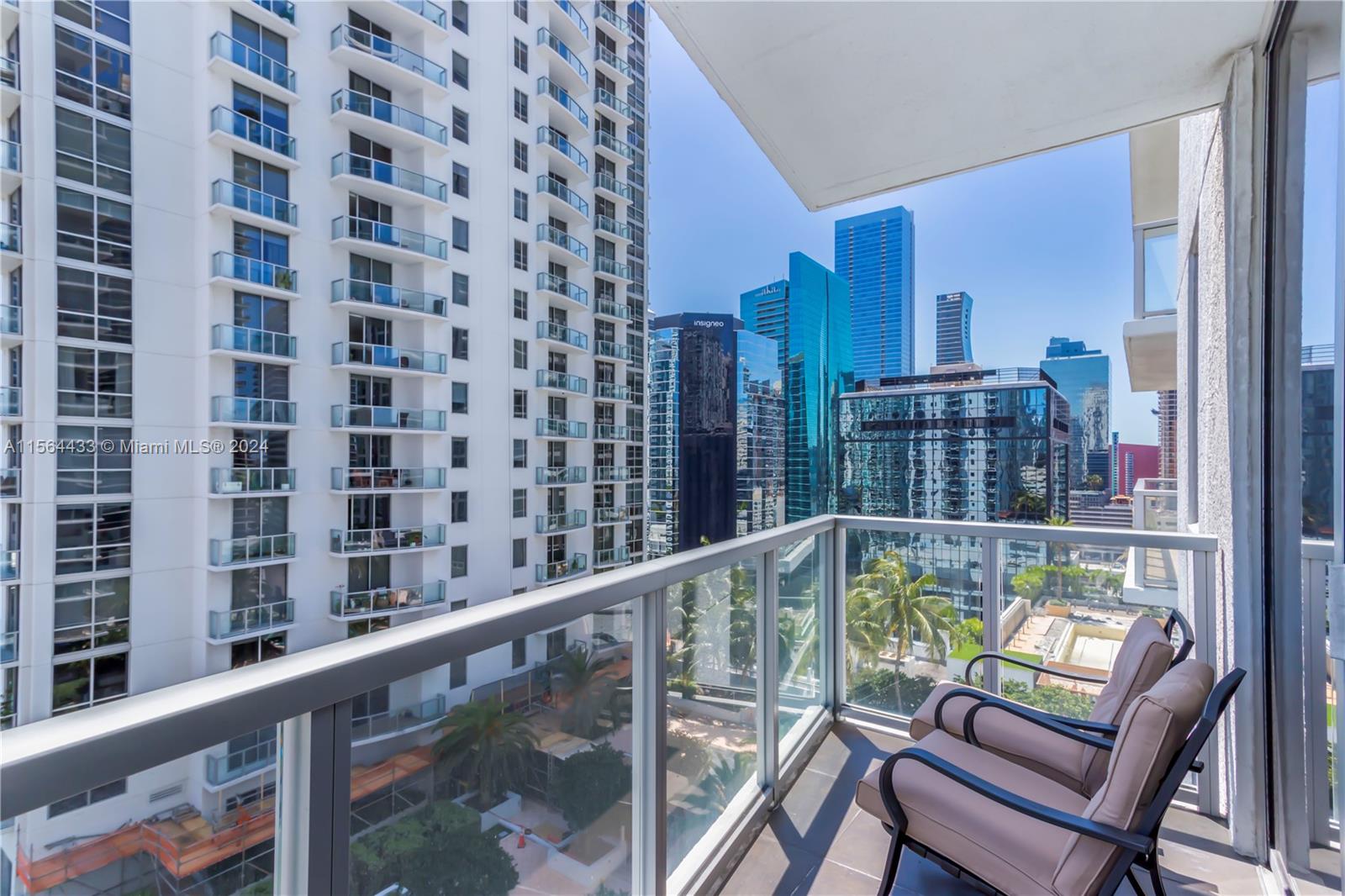 1050 Brickell Ave # 1808