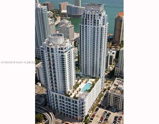 1050 Brickell Ave # 1808
