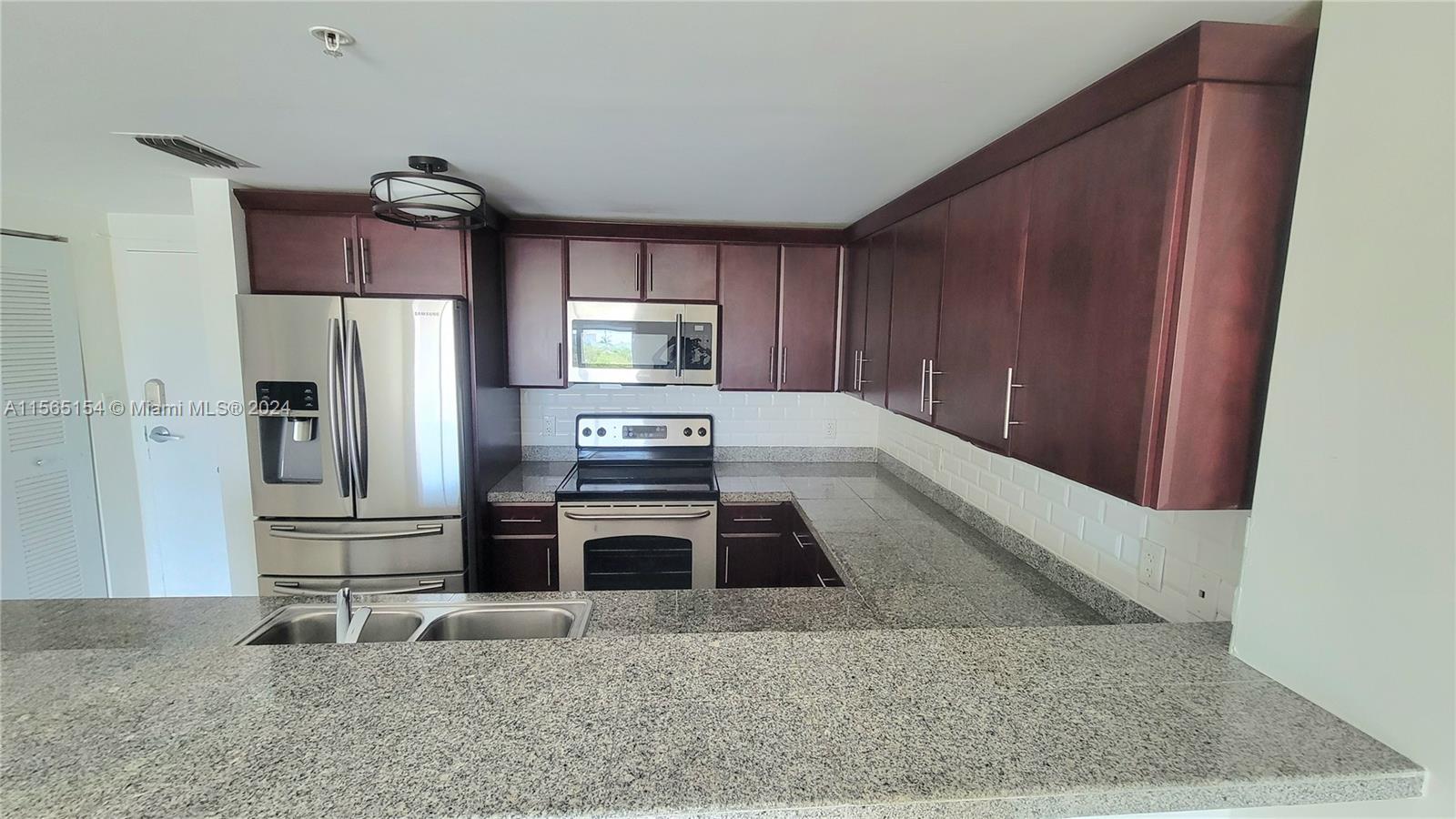 2740 SW 28 Ter # 703