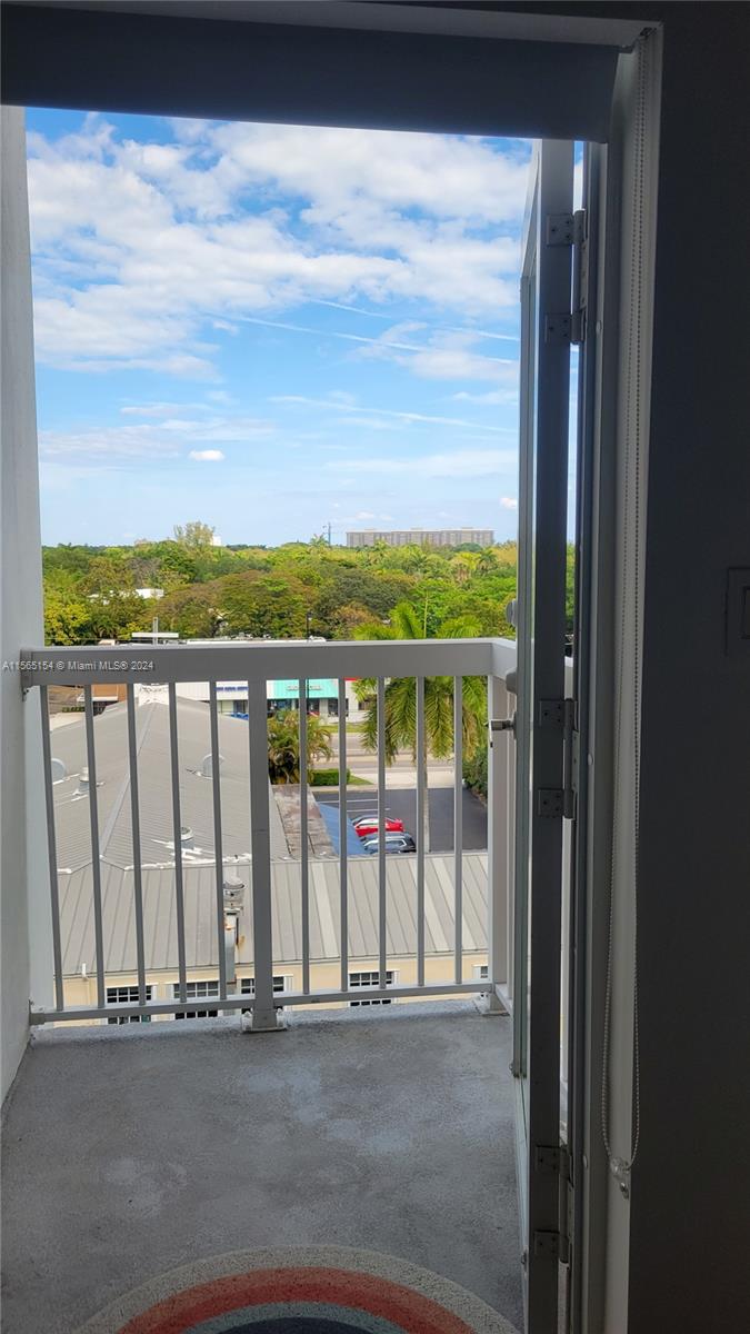 2740 SW 28 Ter # 703