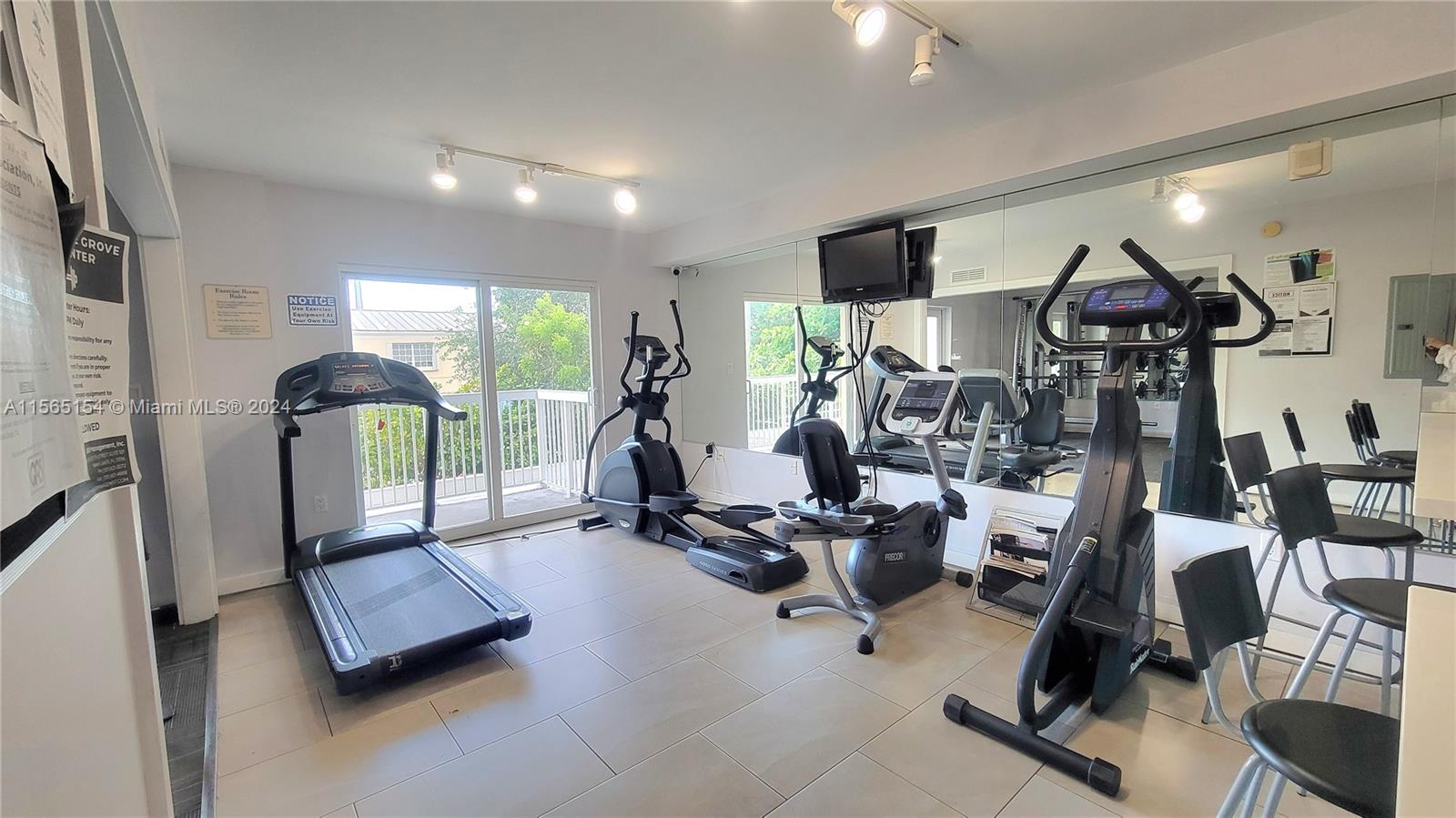 2740 SW 28 Ter # 703