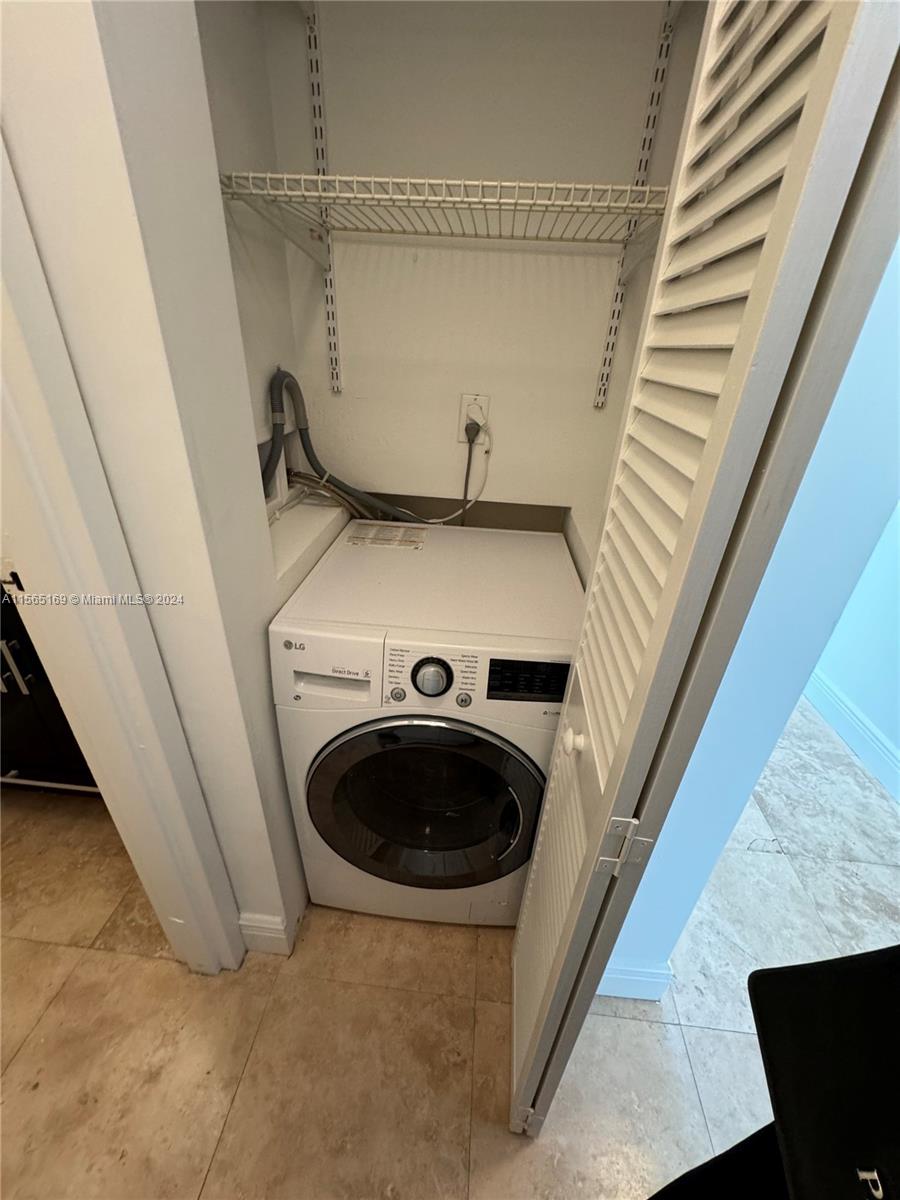 200 SE 15th Rd # 17F