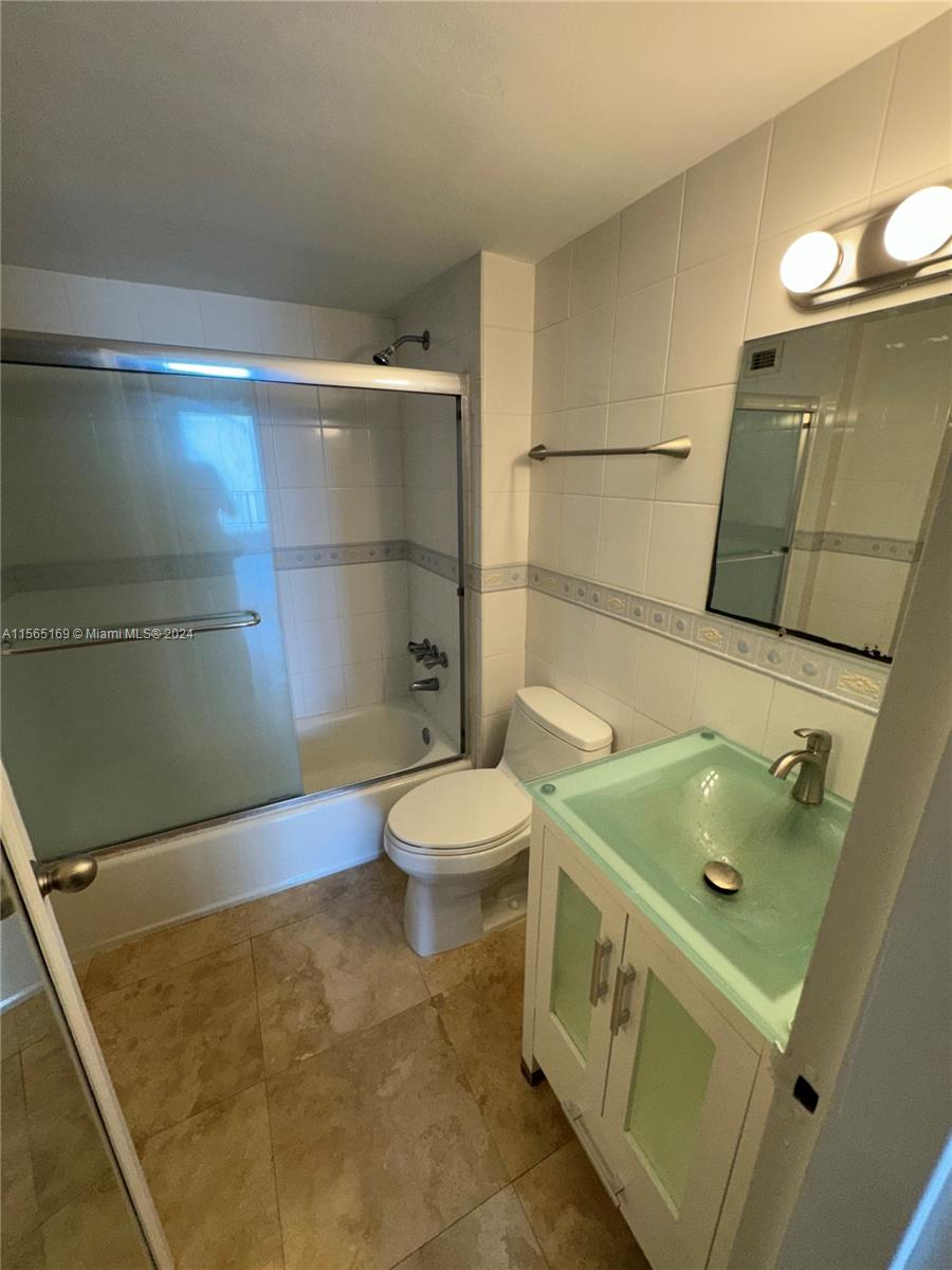 200 SE 15th Rd # 17F