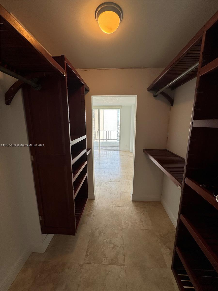 200 SE 15th Rd # 17F