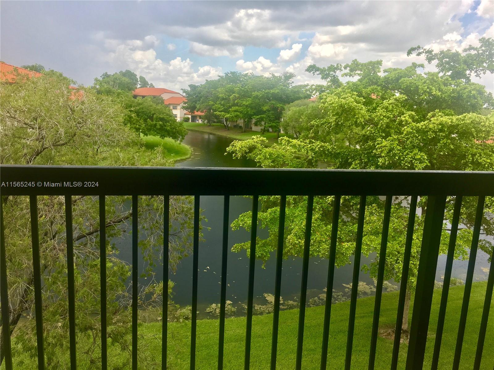 9897 Nob Hill Ln # 9897