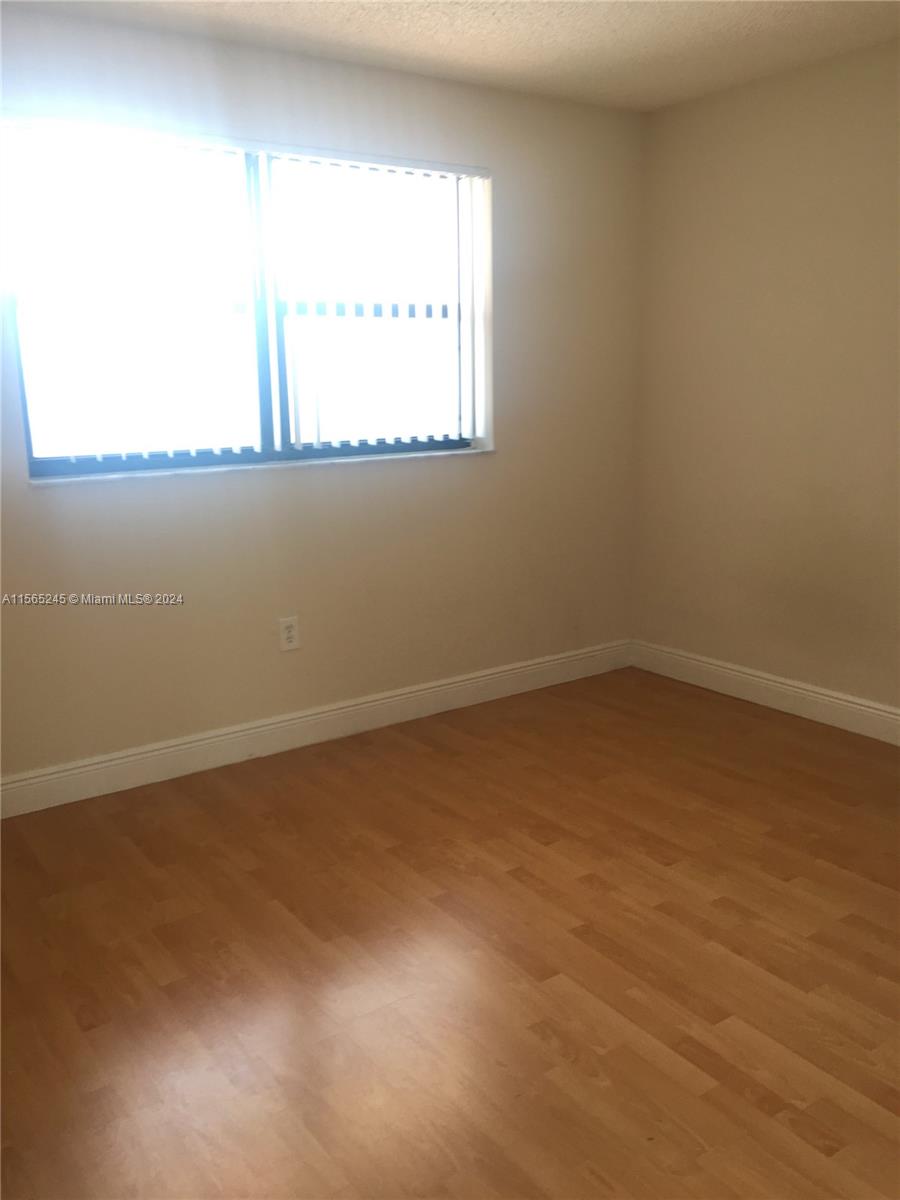 9897 Nob Hill Ln # 9897