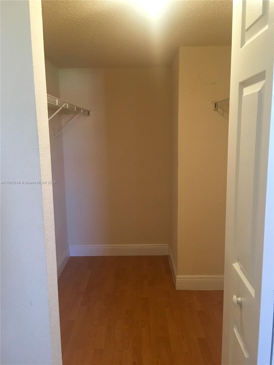 9897 Nob Hill Ln # 9897