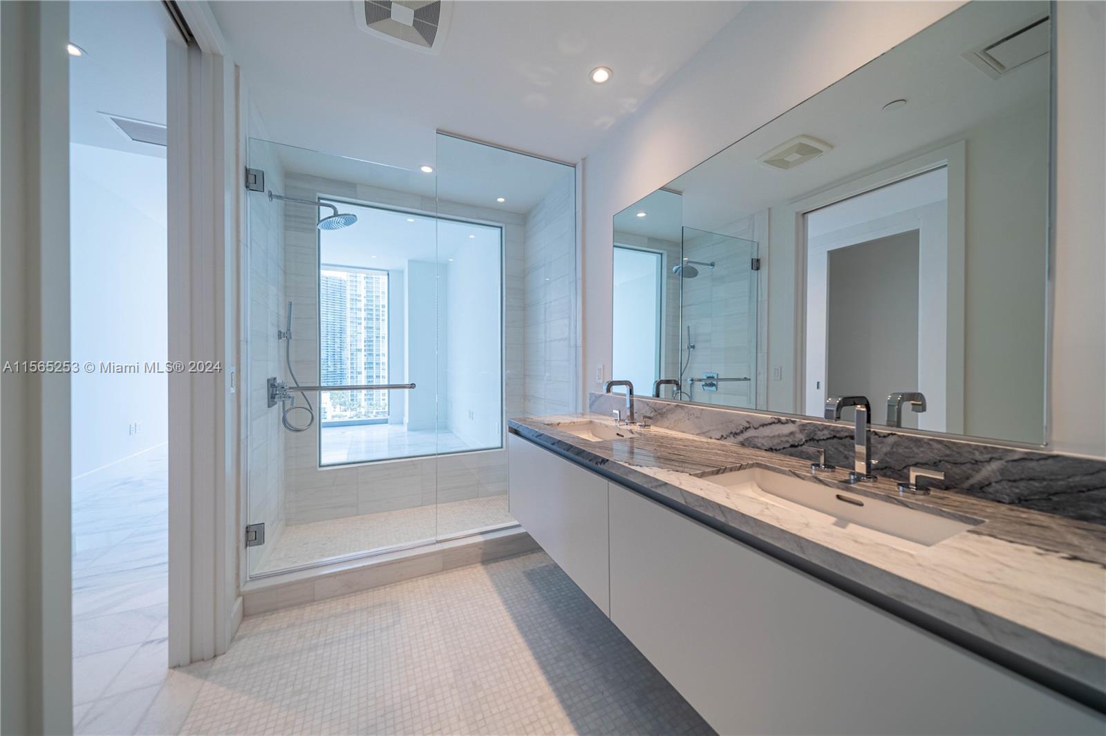 700 NE 26 TERRACE # 1806