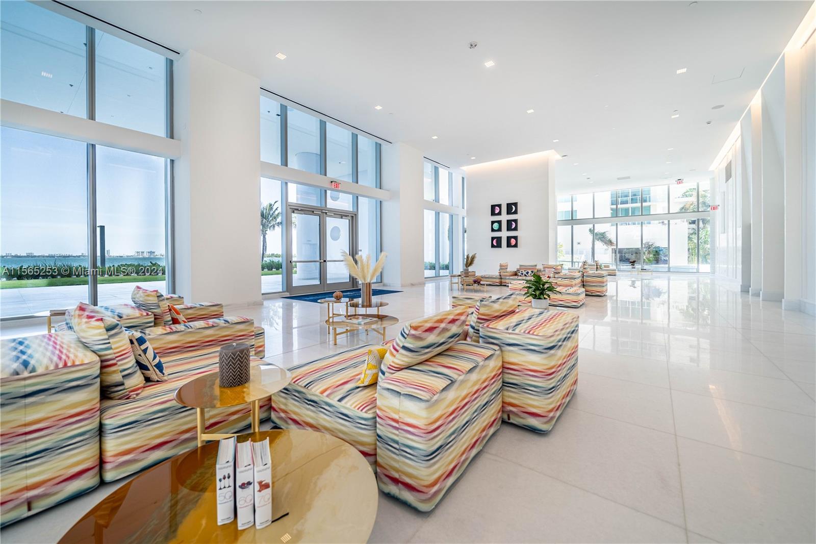 700 NE 26 TERRACE # 1806