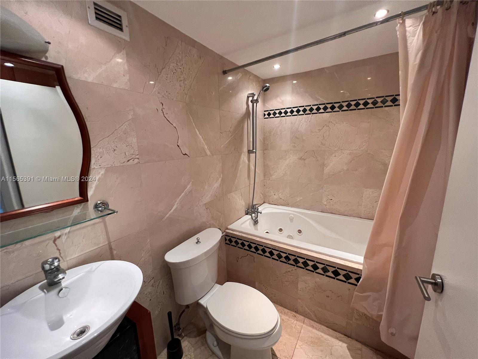 825 Brickell Bay Dr # 445