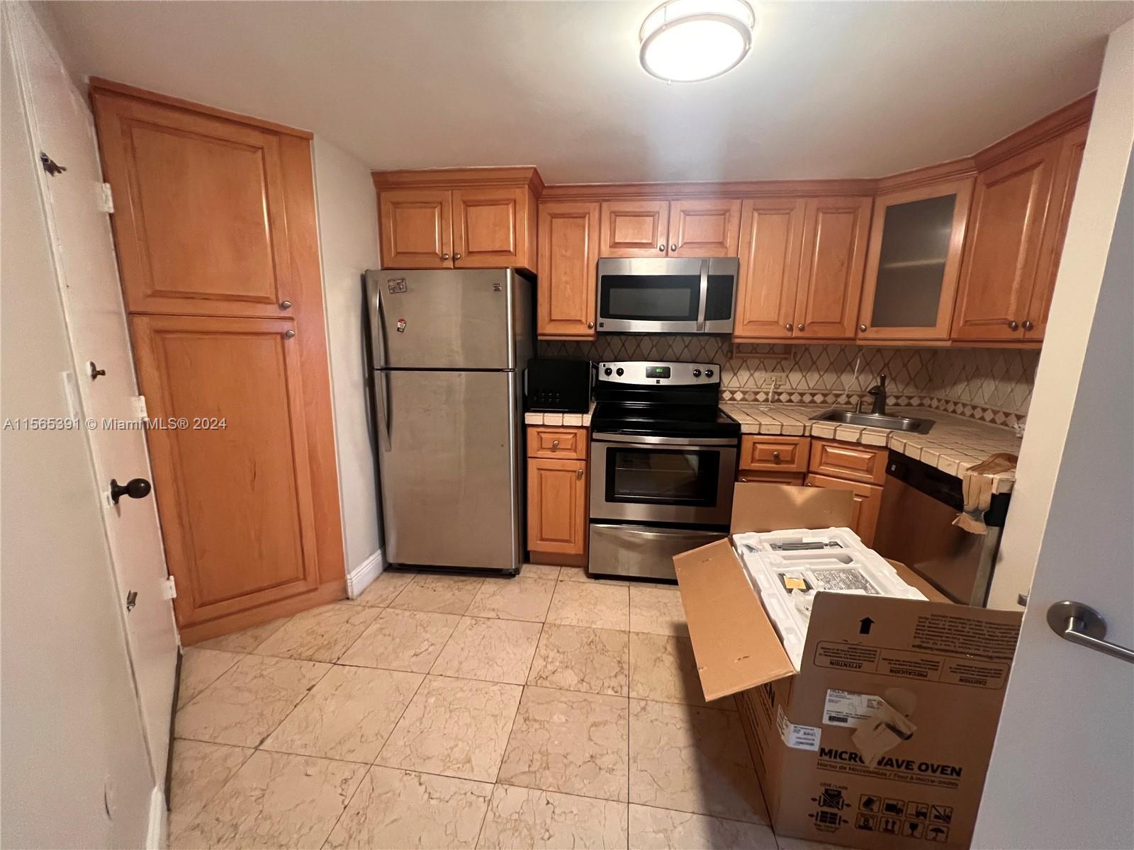 825 Brickell Bay Dr # 445