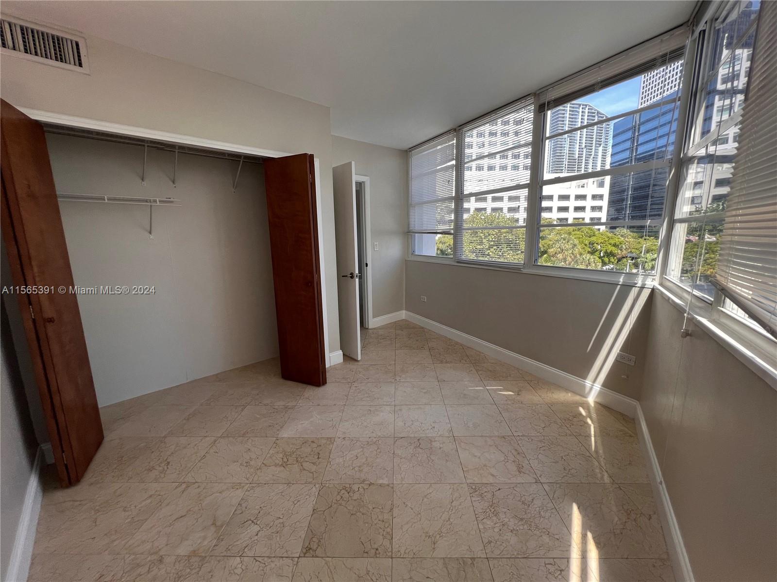 825 Brickell Bay Dr # 445