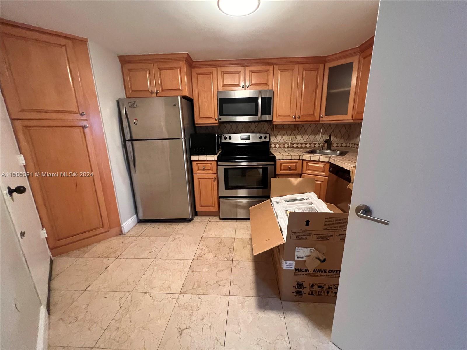 825 Brickell Bay Dr # 445