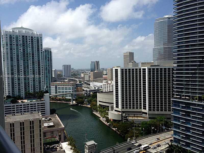 475 BRICKELL AV # 2415