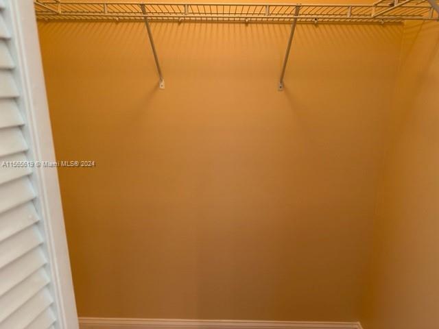 325 S Biscayne Blvd # 4320