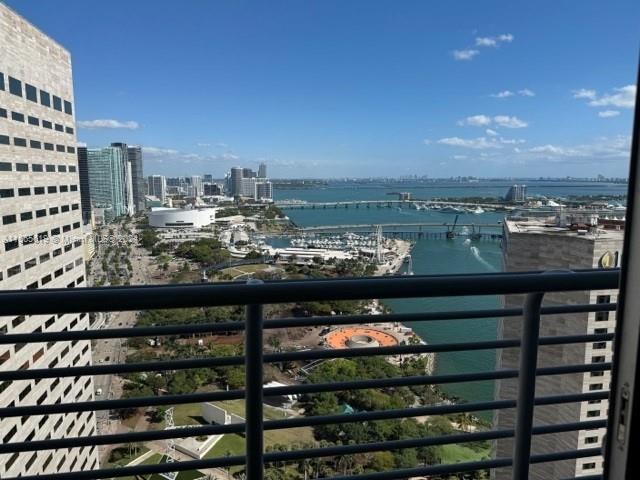 325 S Biscayne Blvd # 4320