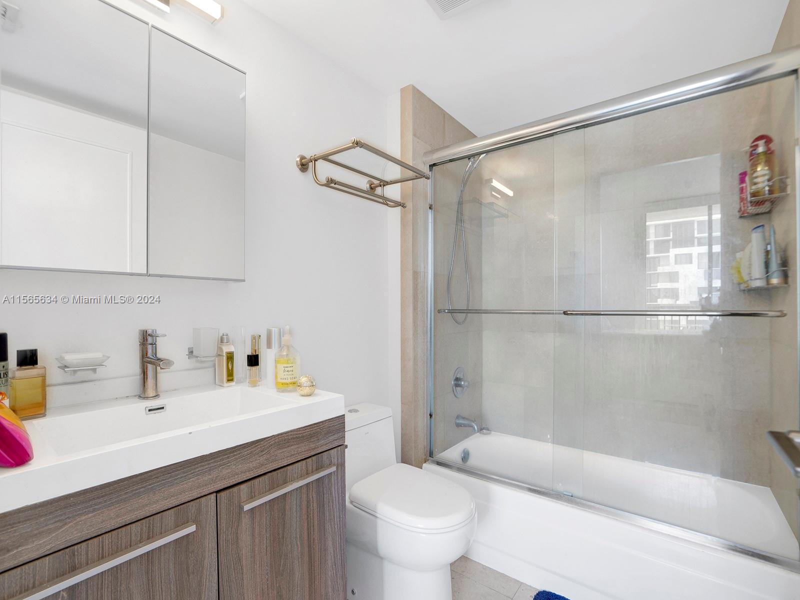 540 Brickell Key Dr # 1817