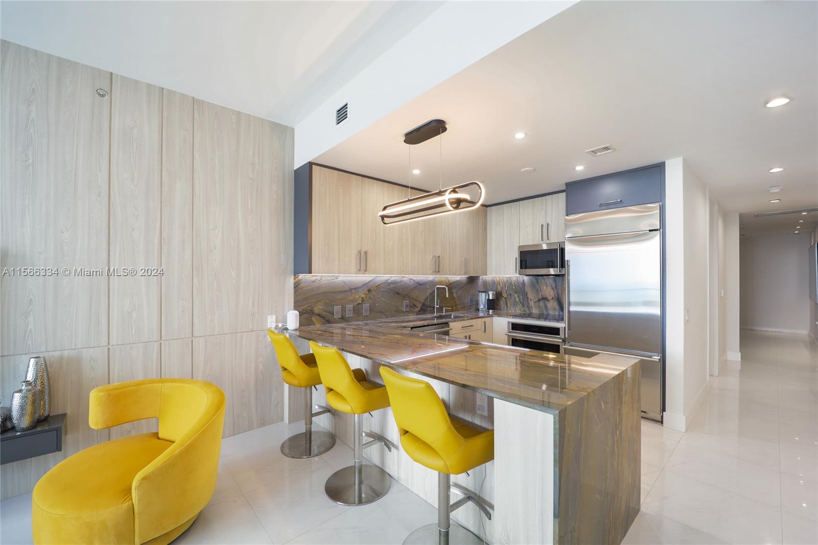 1100 Biscayne Blvd # 3004