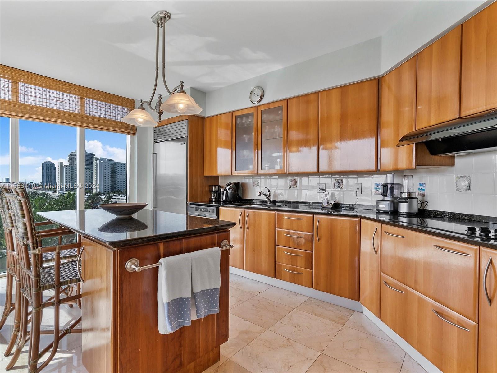 19111 Collins Ave # 506