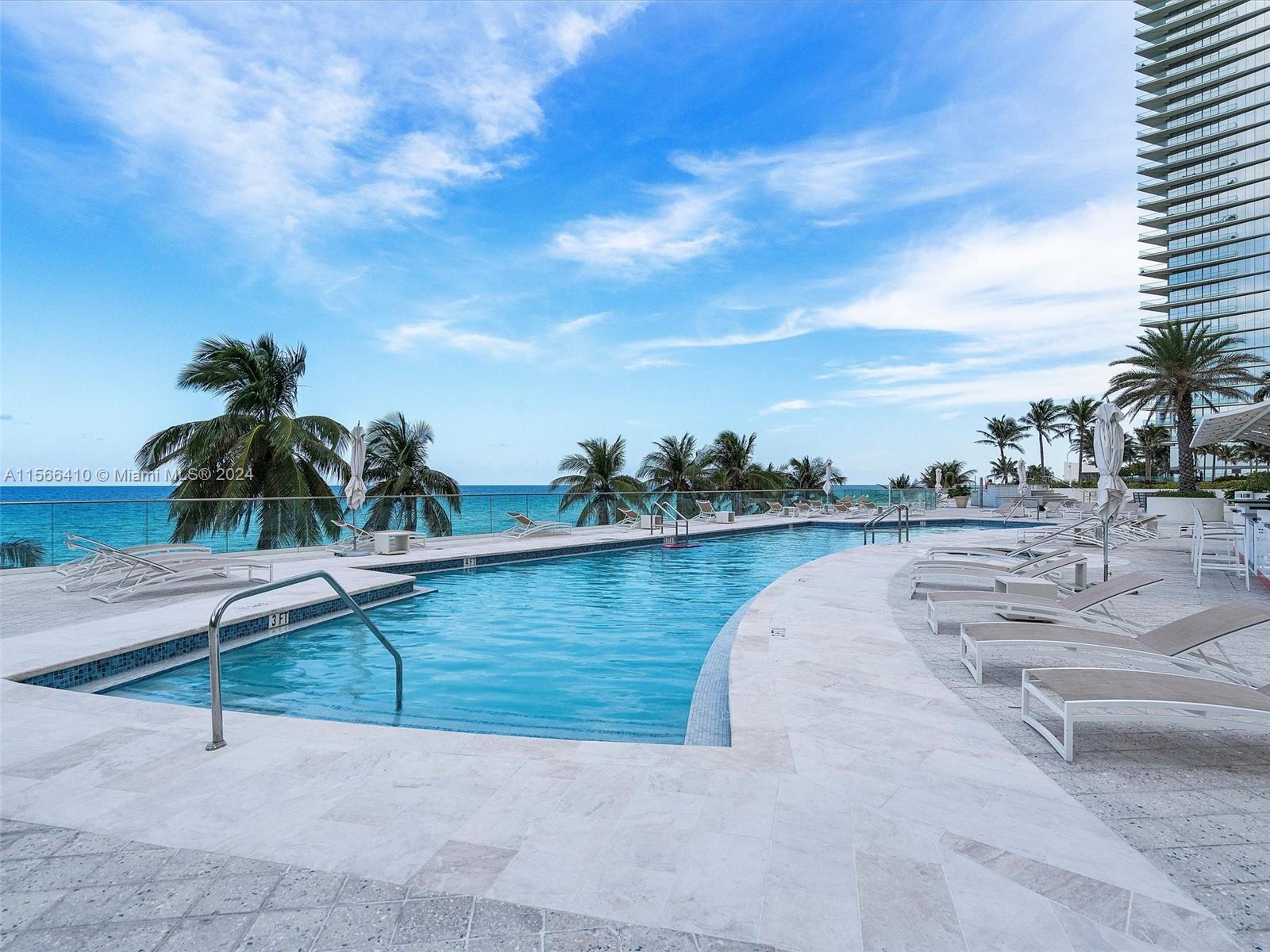 19111 Collins Ave # 506