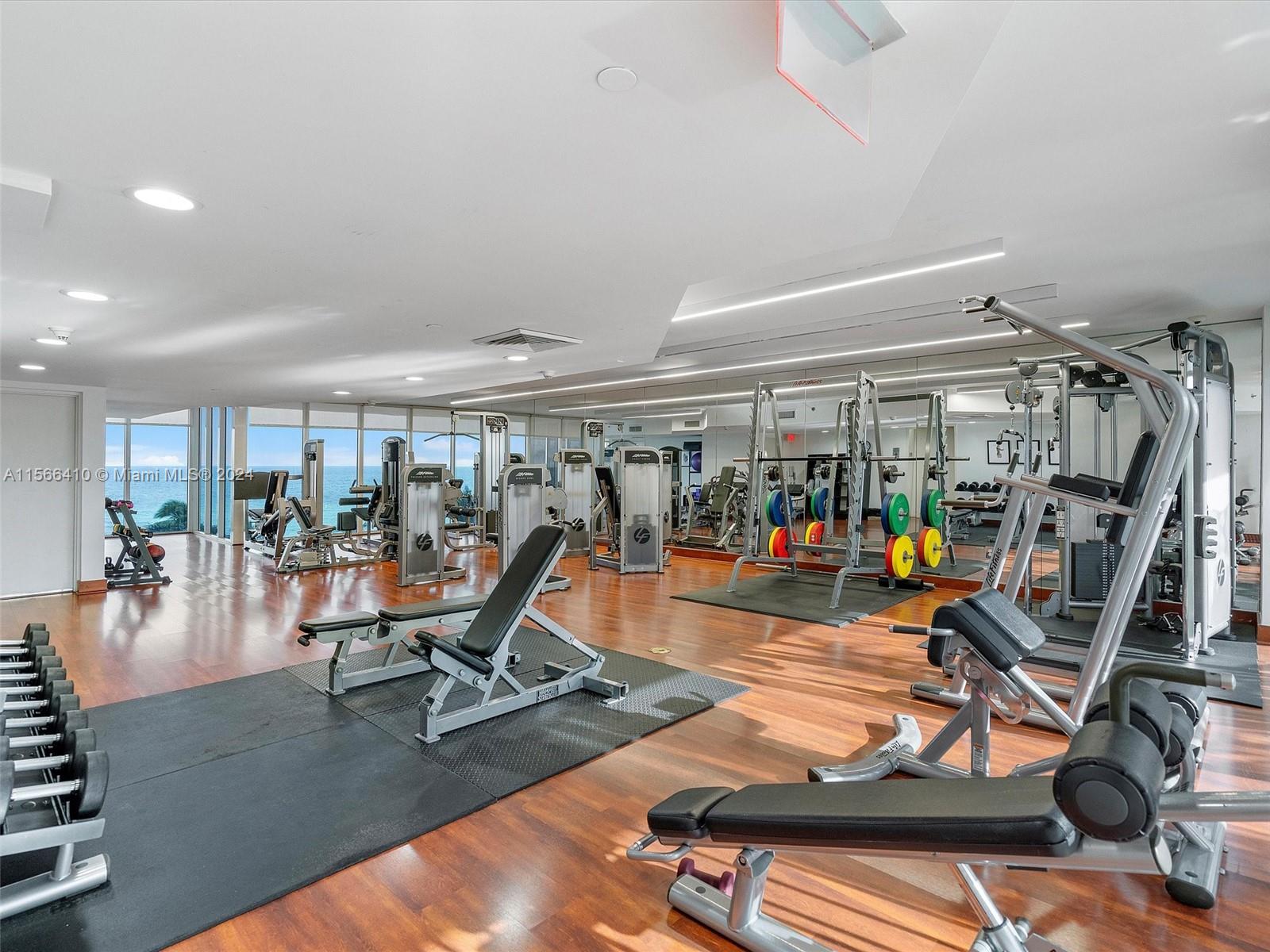 19111 Collins Ave # 506