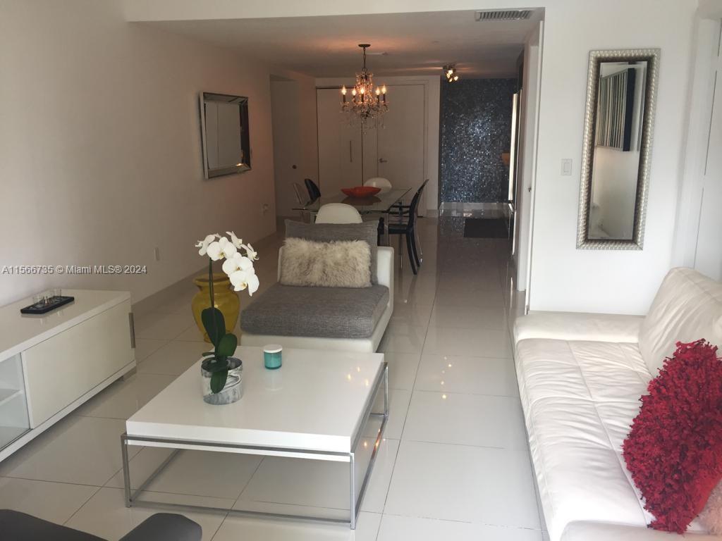 485 Brickell Ave # 1811