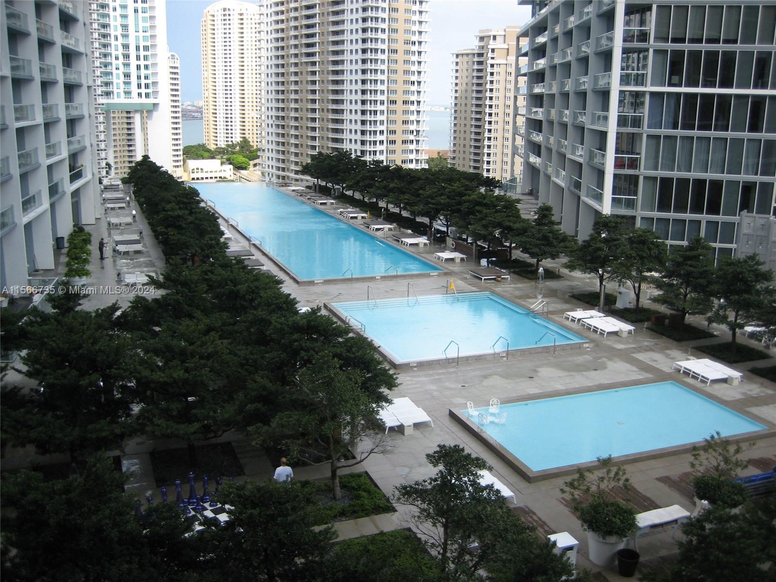 485 Brickell Ave # 1811