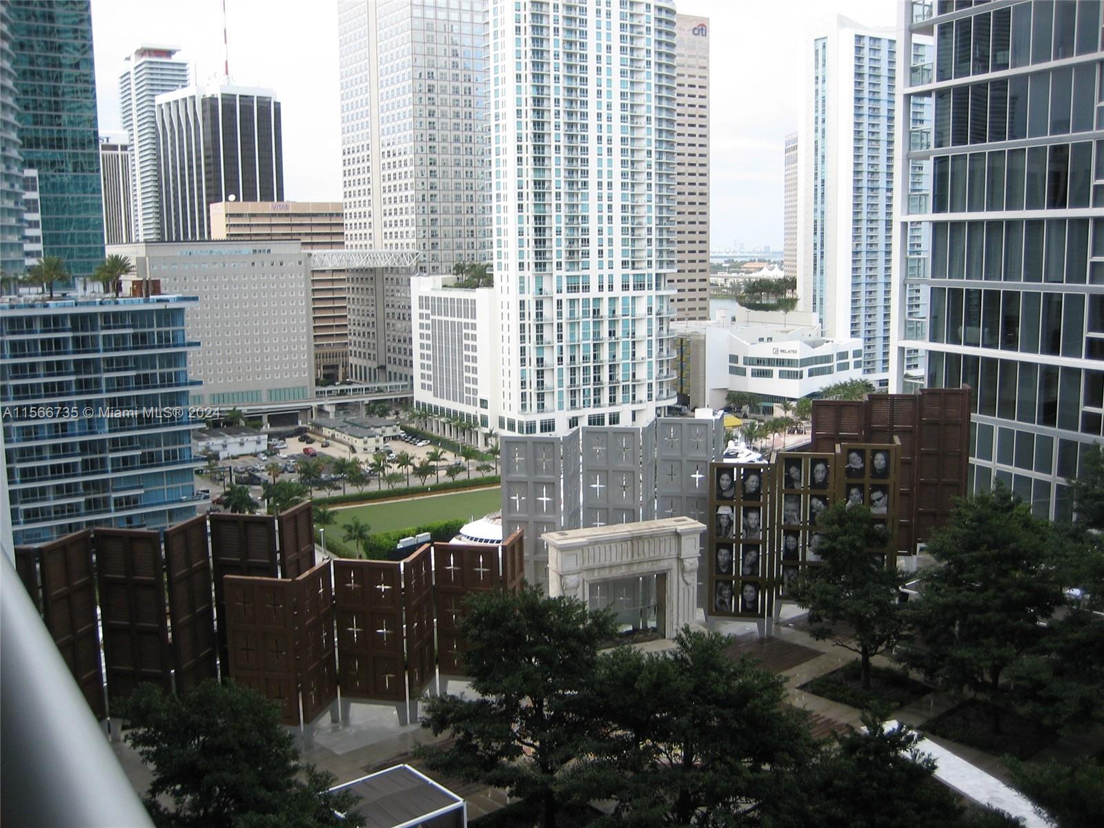485 Brickell Ave # 1811