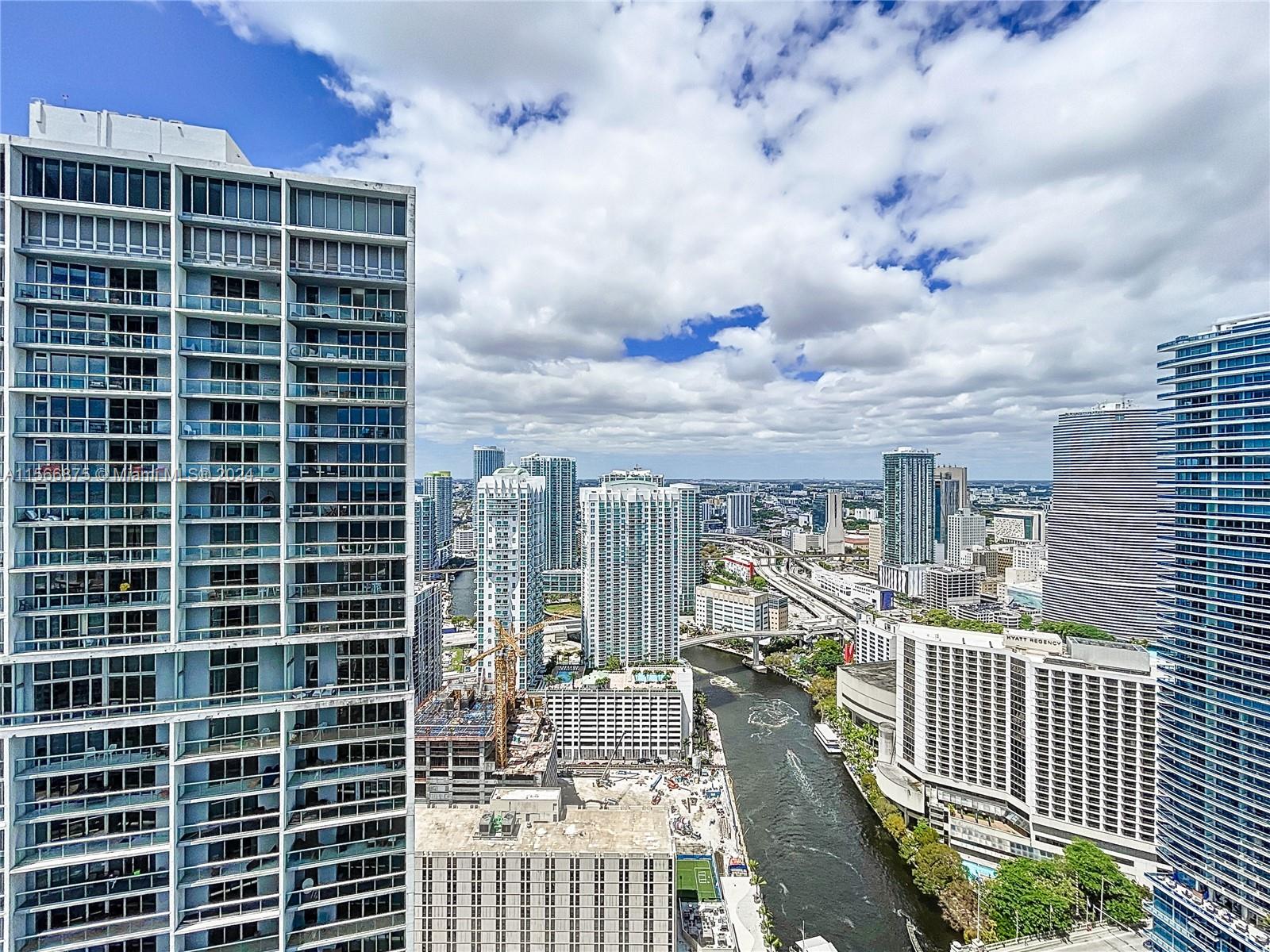 475 Brickell Ave # 4415