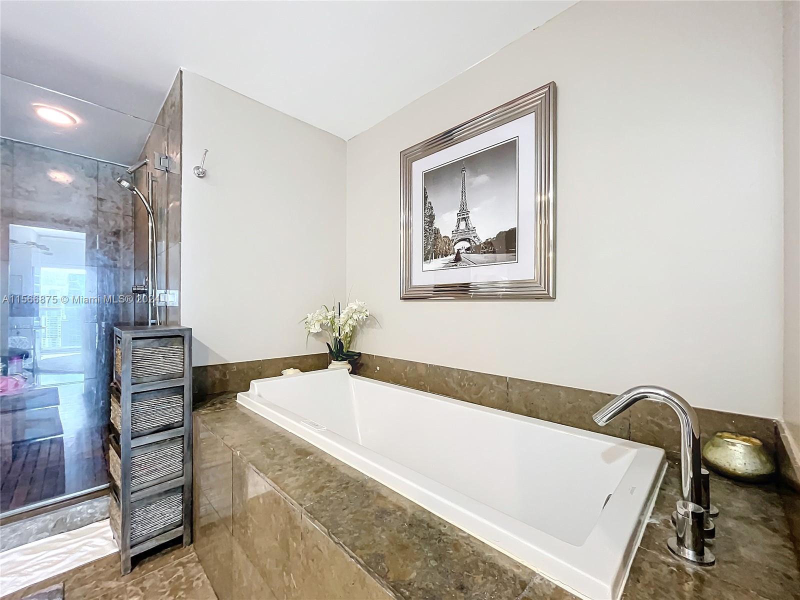 475 Brickell Ave # 4415