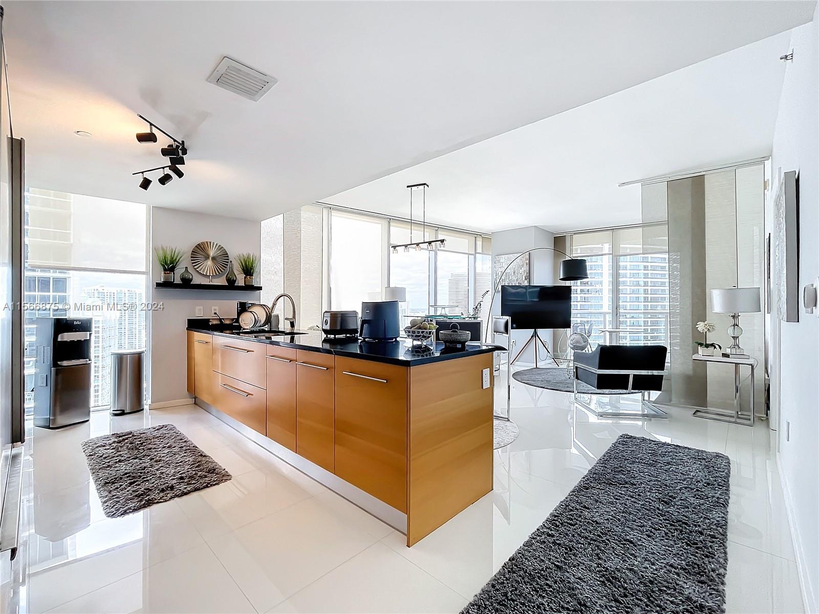 475 Brickell Ave # 4415